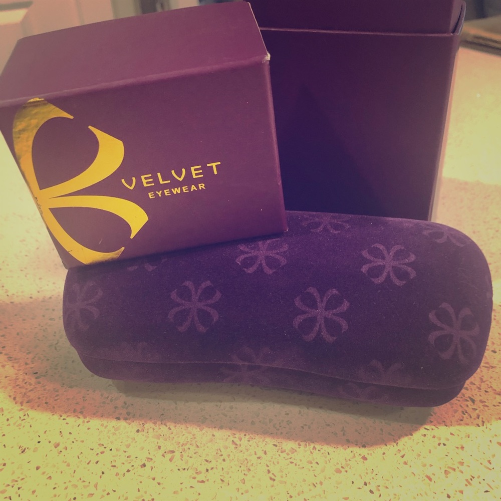 Velvet Eyeware “Jami” Sunglasses